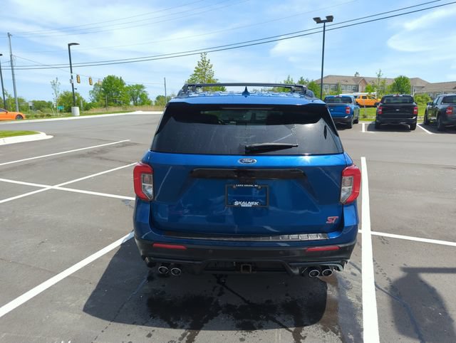 Certified 2020 Ford Explorer ST w/ Premium Technology Package AWD/4WD image 4