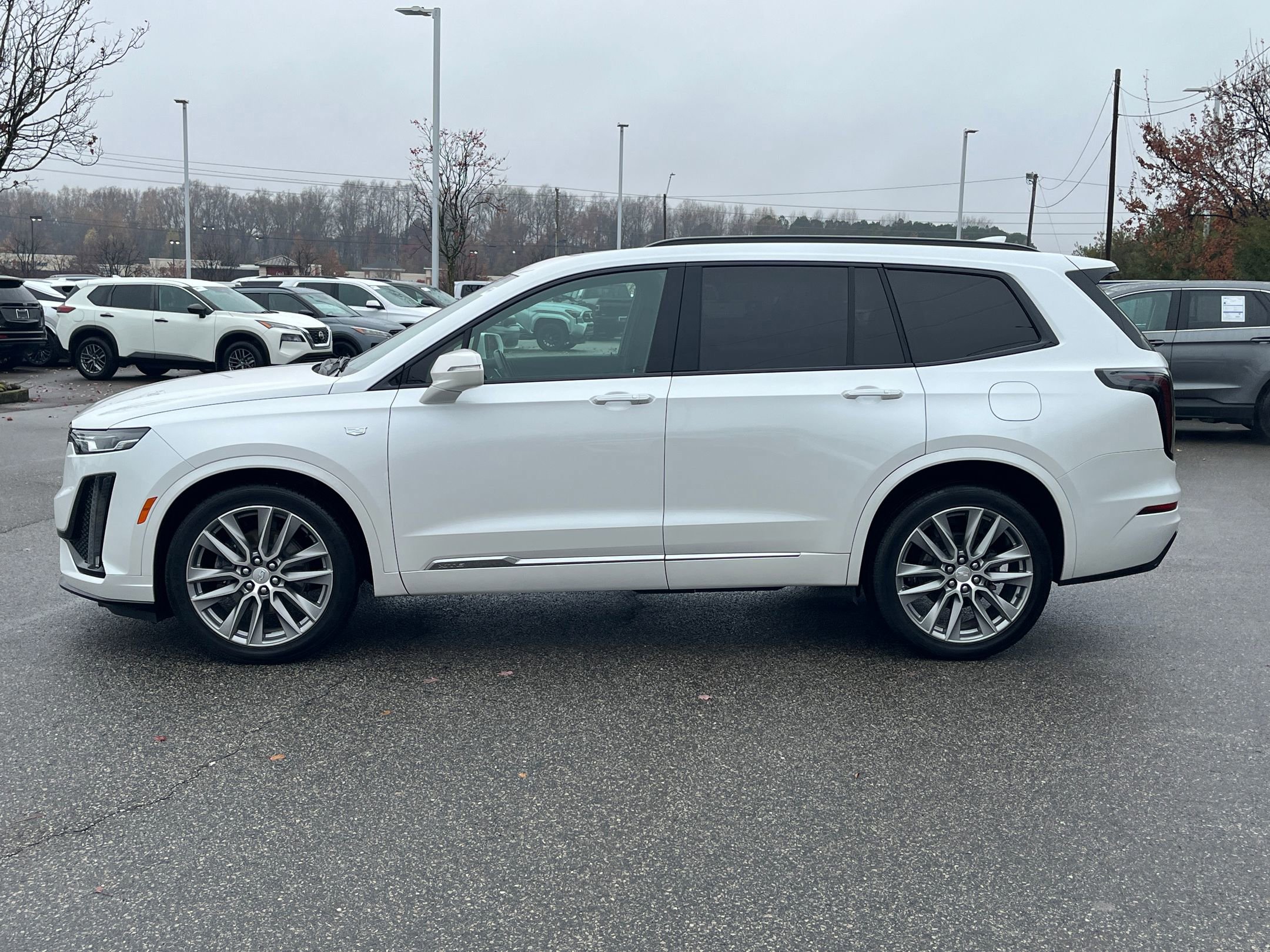 Used 2020 Cadillac XT6 Sport image 2