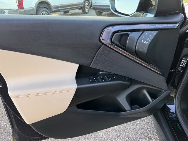 Used 2025 BMW X3 xDrive30i w/ Convenience Package image 13