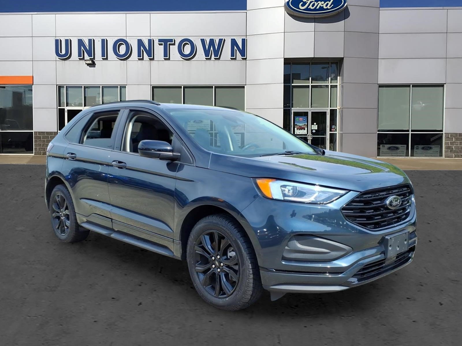 Certified 2023 Ford Edge SE w/ Black Appearance Package