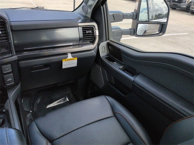 Certified 2026 Ford F450 Lariat w/ Chrome Package image 17