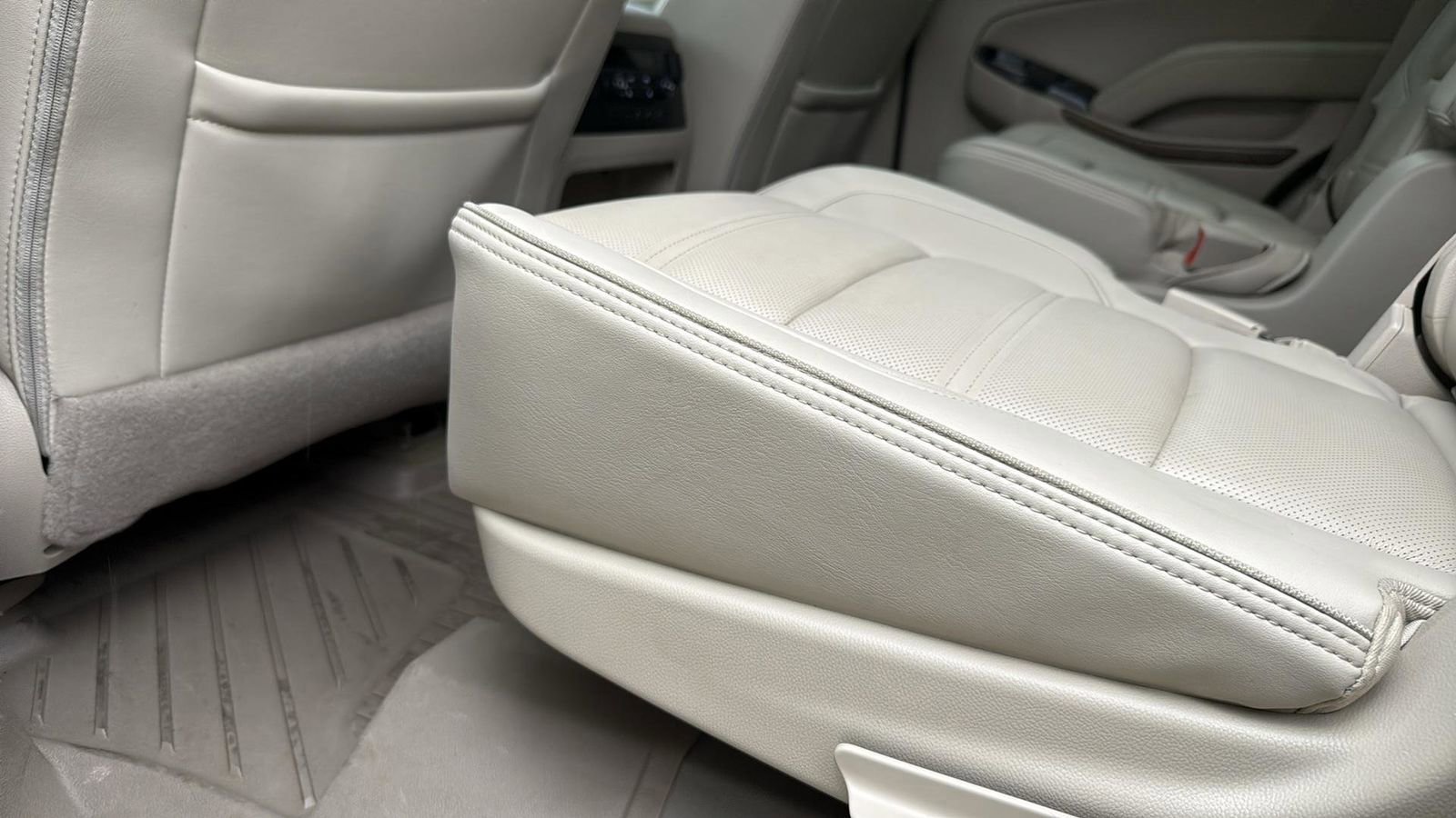 Used 2018 GMC Yukon Denali w/ Denali Ultimate Package image 25