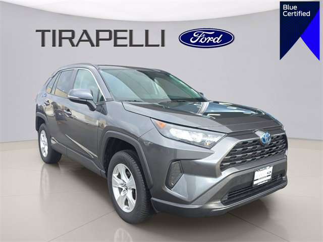 Used 2019 Toyota RAV4 LE image 1