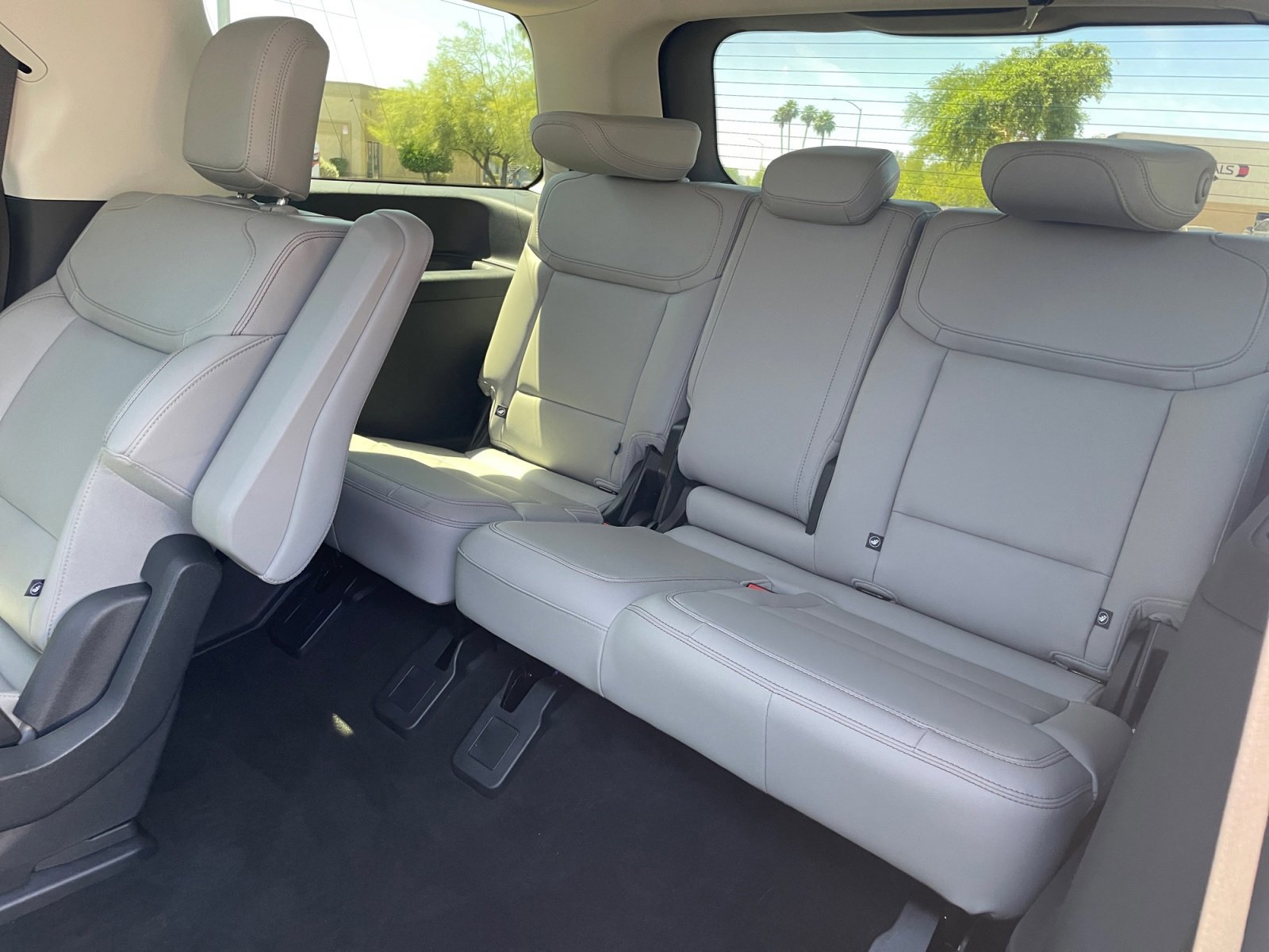 Certified 2025 Ford Expedition Active RWD image 29