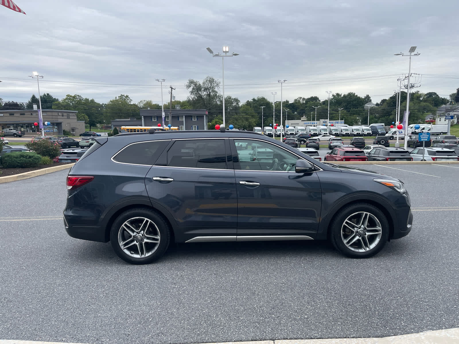 Used 2017 Hyundai Santa Fe Limited AWD/4WD image 7