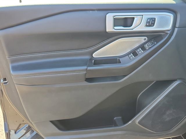 Certified 2020 Ford Explorer ST w/ Premium Technology Package AWD/4WD image 9