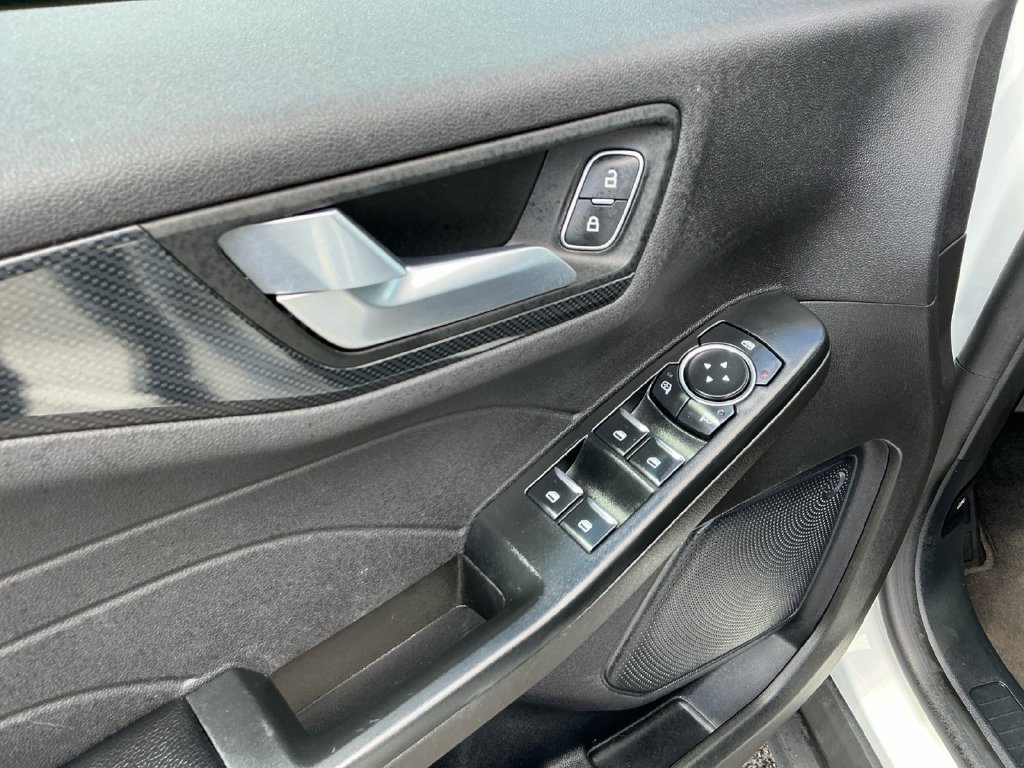 Certified 2024 Ford Escape ST-Line w/ Tech Pack #1 FWD image 16
