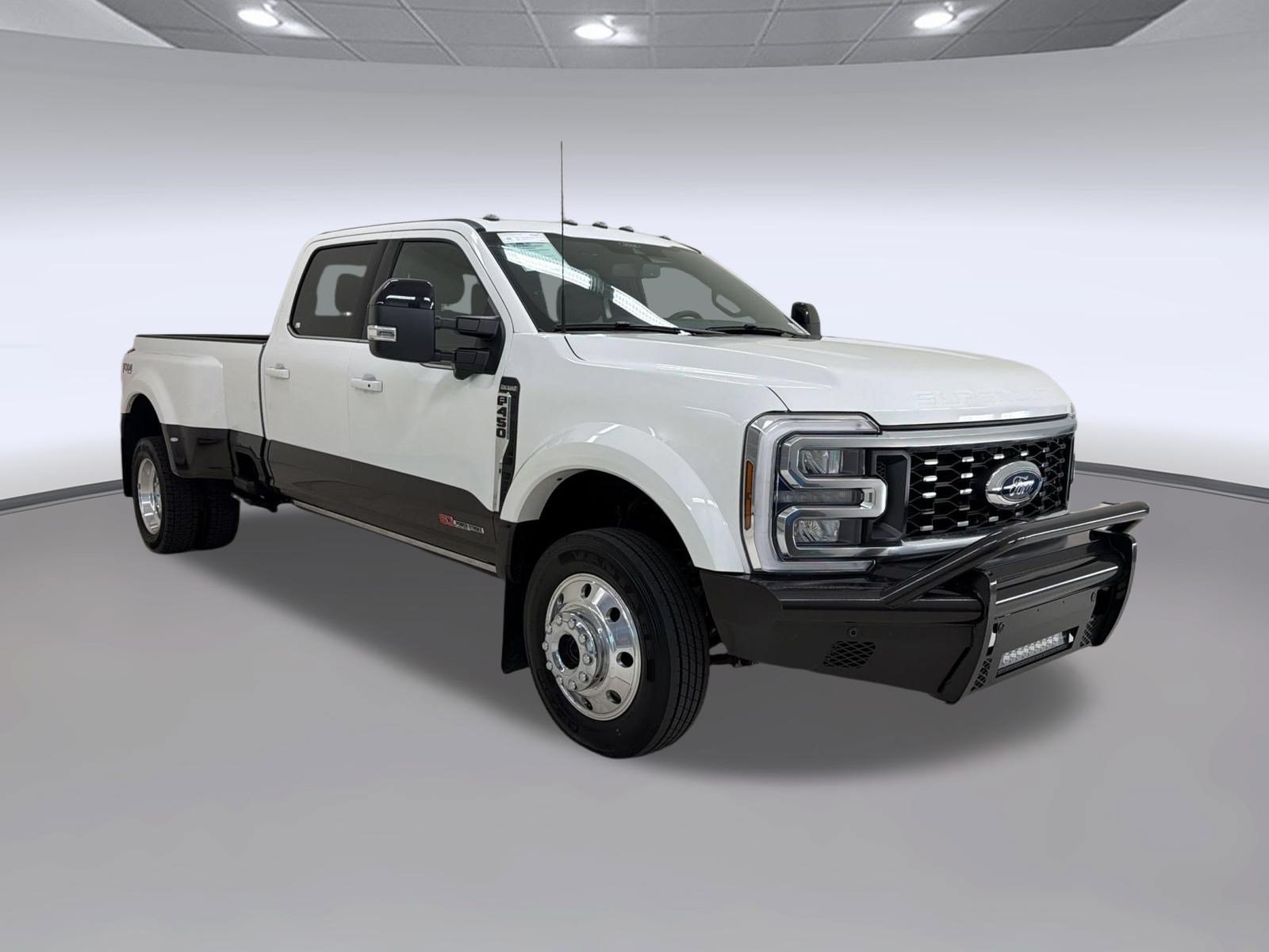 Certified 2025 Ford F450 King Ranch w/ FX4 Off-Road Package AWD/4WD image 7