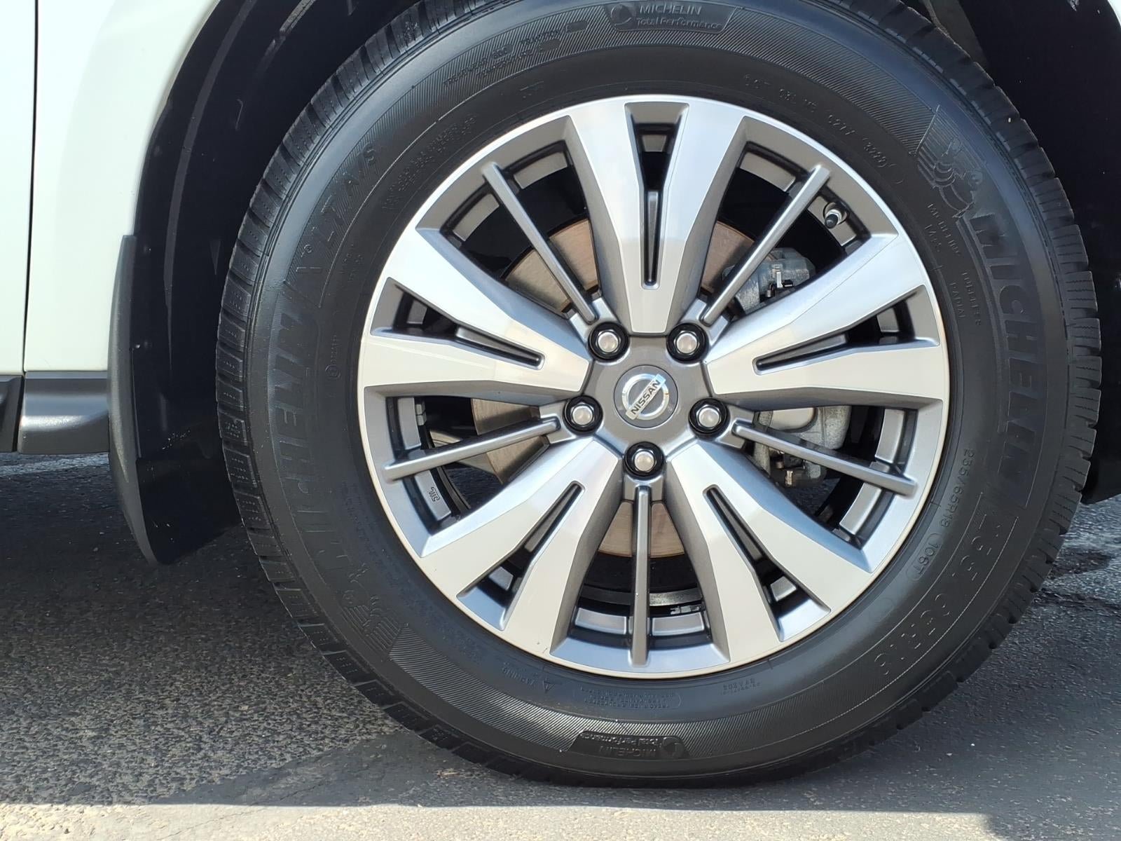 Used 2019 Nissan Pathfinder SV FWD image 9