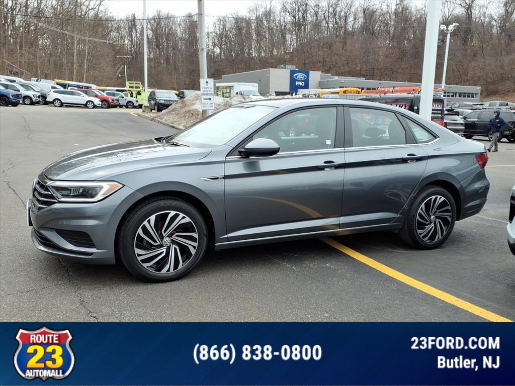 Used 2020 Volkswagen Jetta SEL image 2