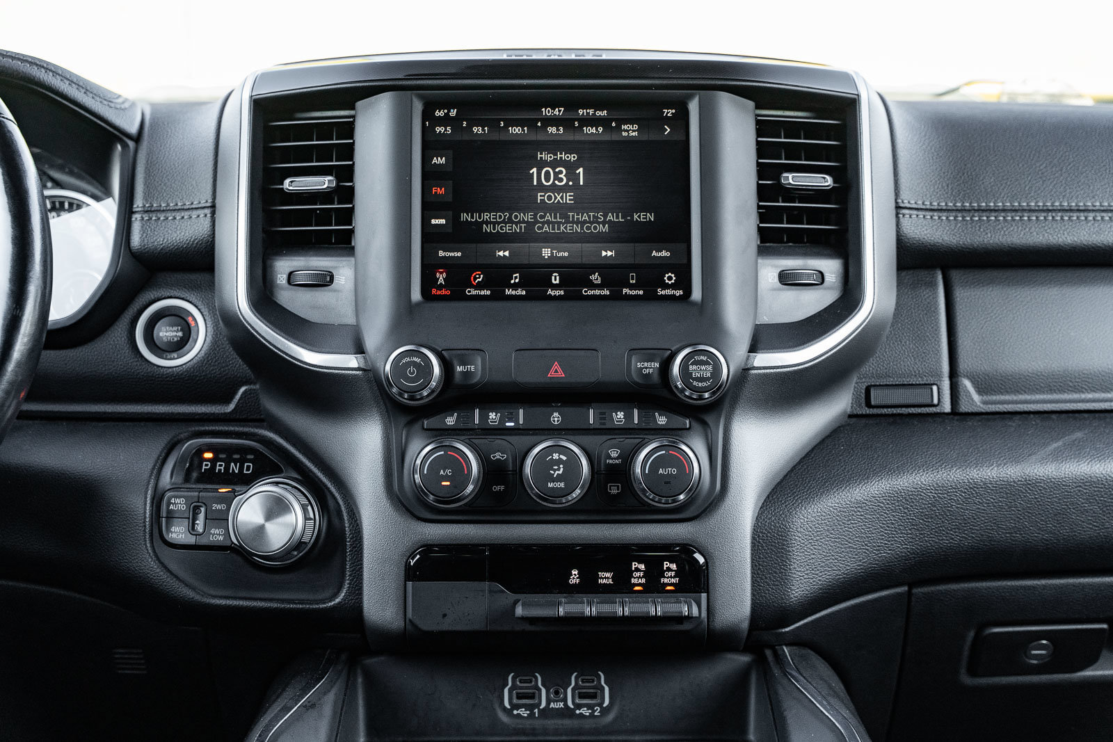 Used 2020 RAM 1500 Laramie w/ Sport Appearance Package AWD/4WD image 28