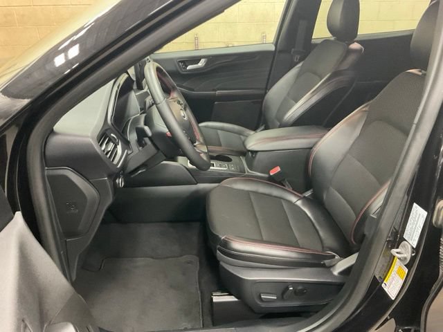 Certified 2026 Ford Escape ST-Line AWD/4WD image 8