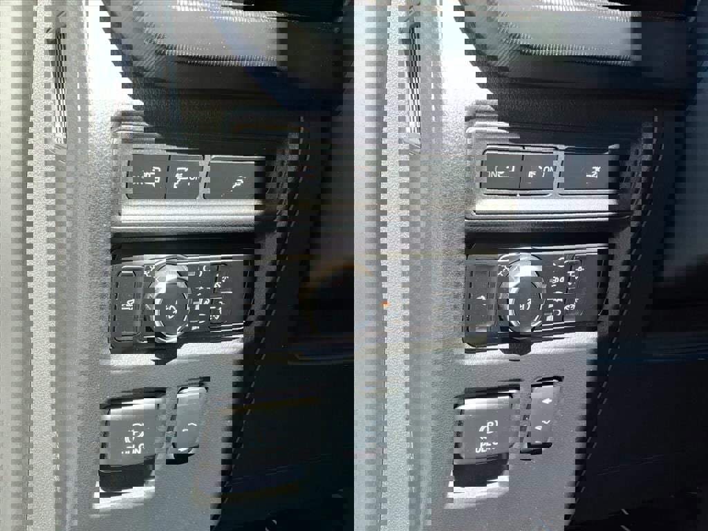 Certified 2024 Ford F150 Lariat w/ Equipment Group 502A High image 24