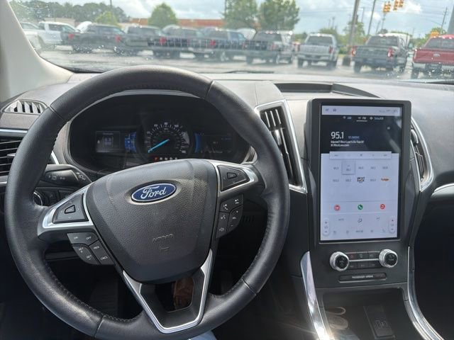 Certified 2023 Ford Edge Titanium AWD/4WD image 11