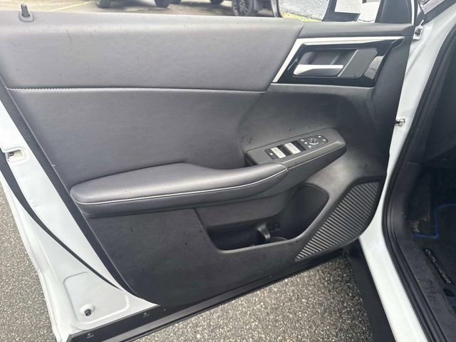 Used 2024 Mitsubishi Outlander 4WD Plug-In Hybrid image 19