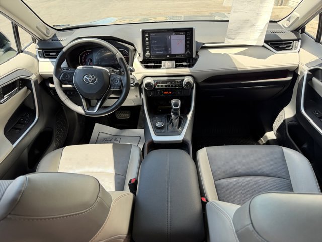 Used 2020 Toyota RAV4 Limited AWD/4WD image 20