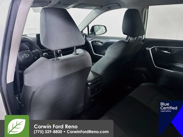 Used 2021 Toyota RAV4 XLE AWD/4WD image 23