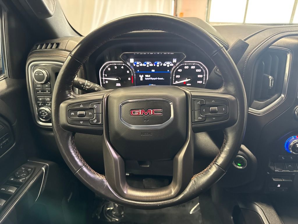 Used 2022 GMC Sierra 1500 AT4 w/ AT4 Premium Package AWD/4WD image 17