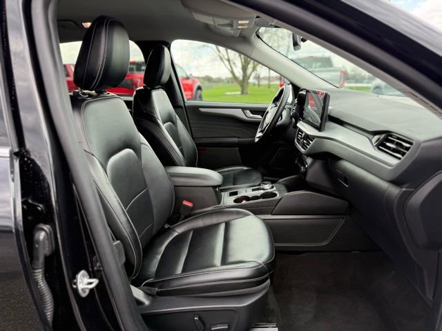 Certified 2024 Ford Escape Platinum image 18