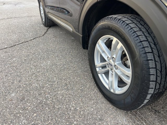 Certified 2022 Ford Explorer XLT w/ Equipment Group 202A image 26