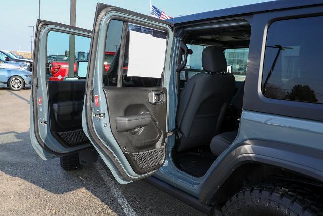 Used 2025 Jeep Wrangler Sport image 23