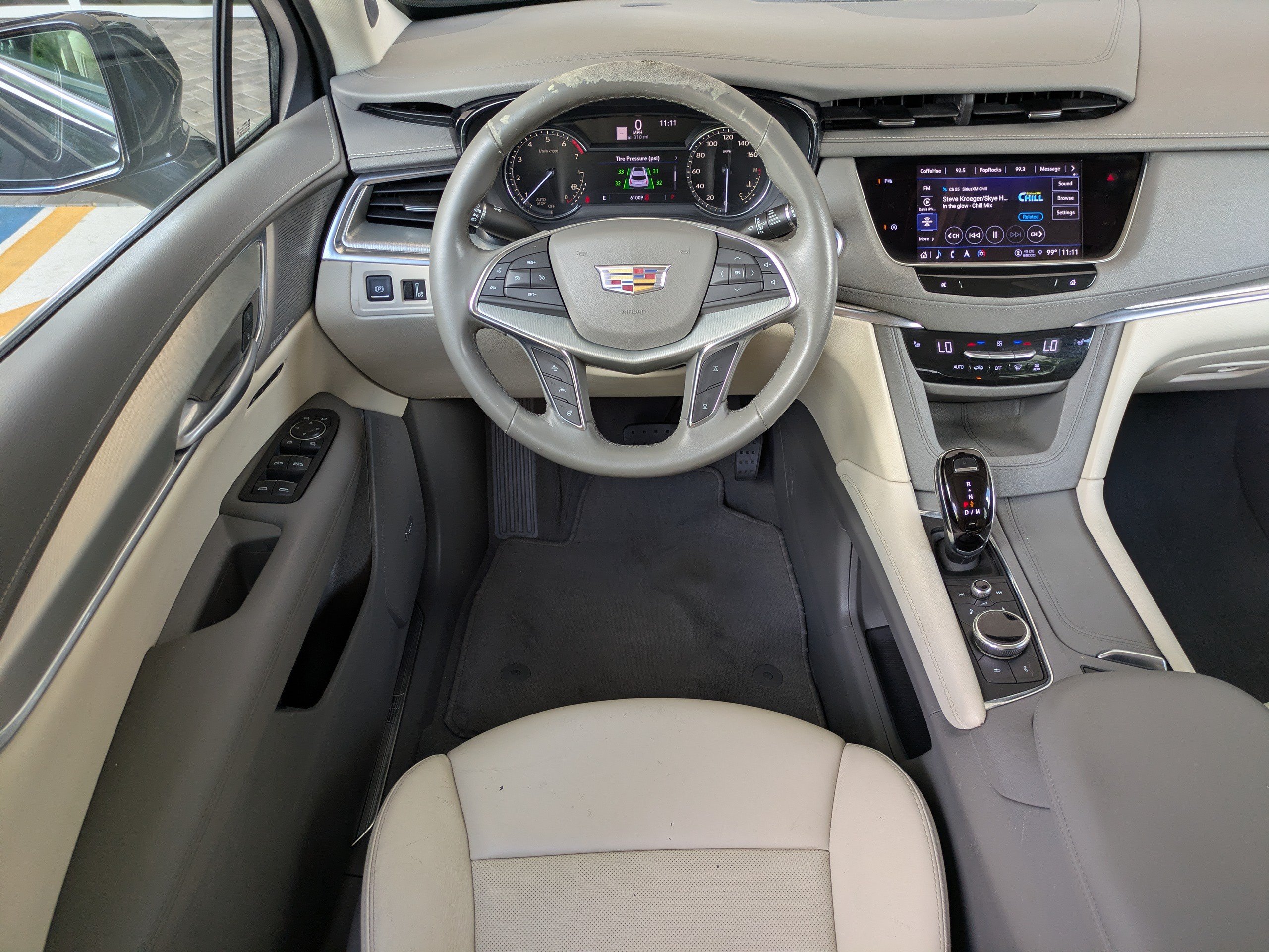 Used 2023 Cadillac XT5 Premium Luxury FWD image 17