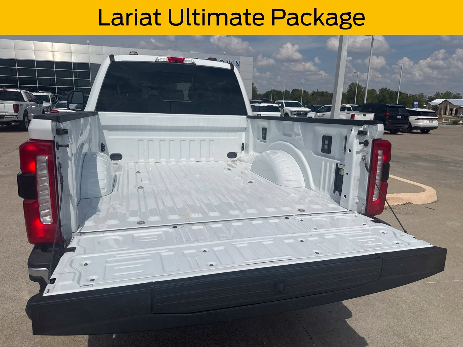 Certified 2024 Ford F250 Lariat w/ Lariat Ultimate Package AWD/4WD image 9