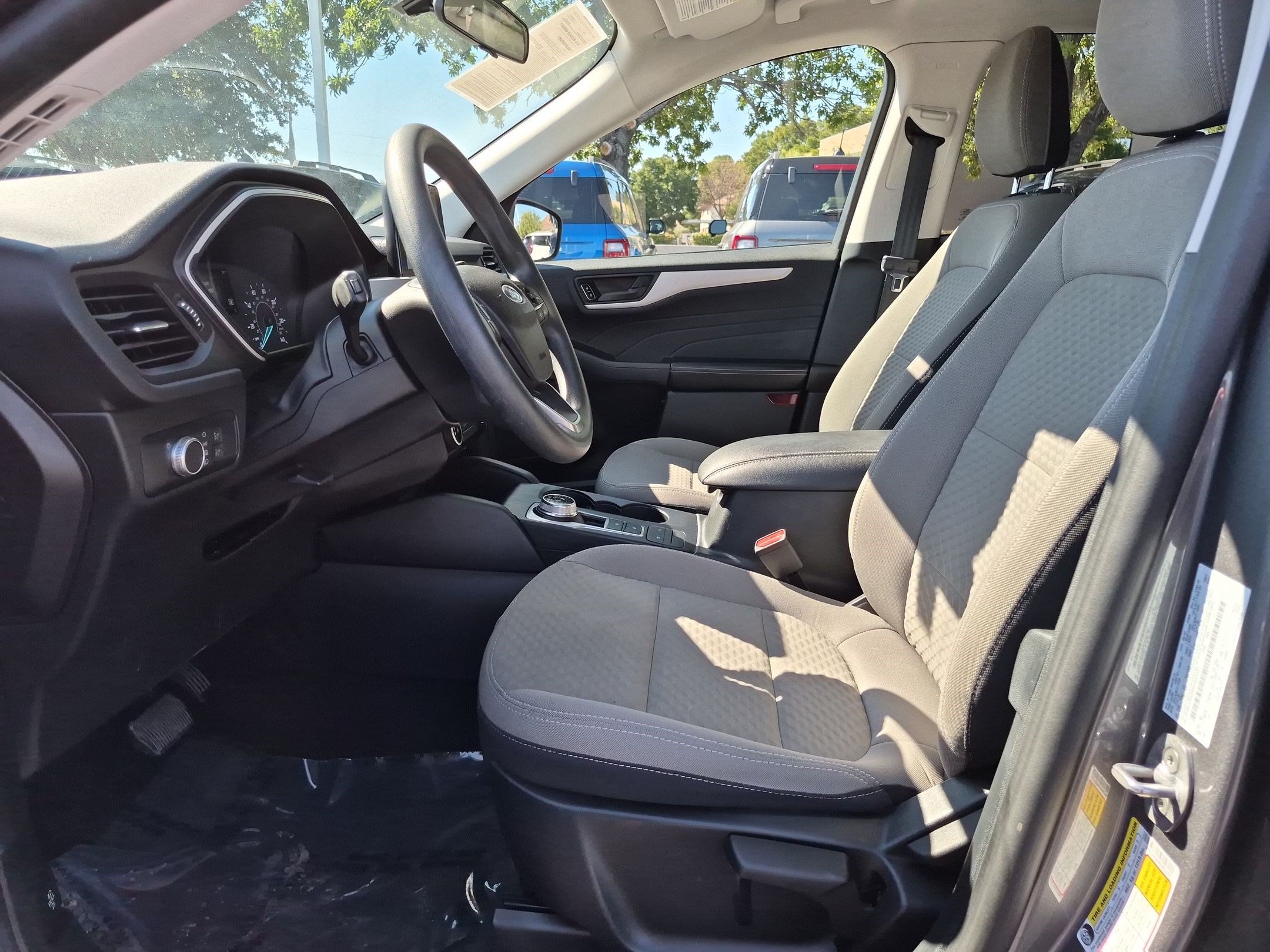 Certified 2022 Ford Escape SE AWD/4WD image 17