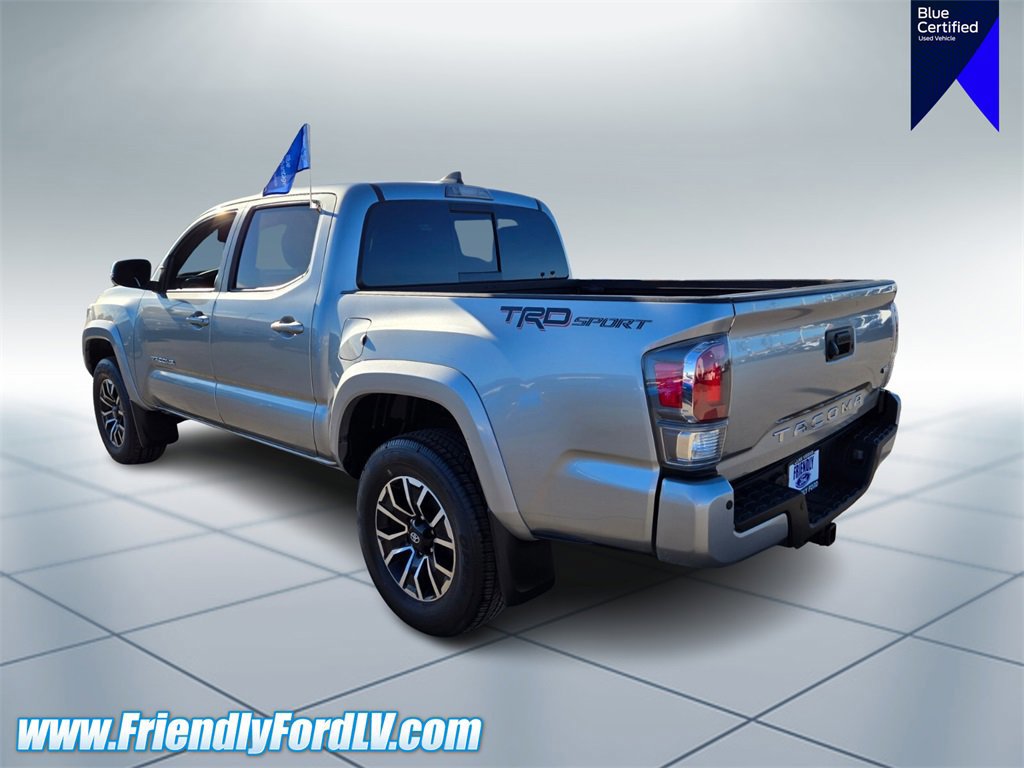 Used 2023 Toyota Tacoma TRD Sport image 3