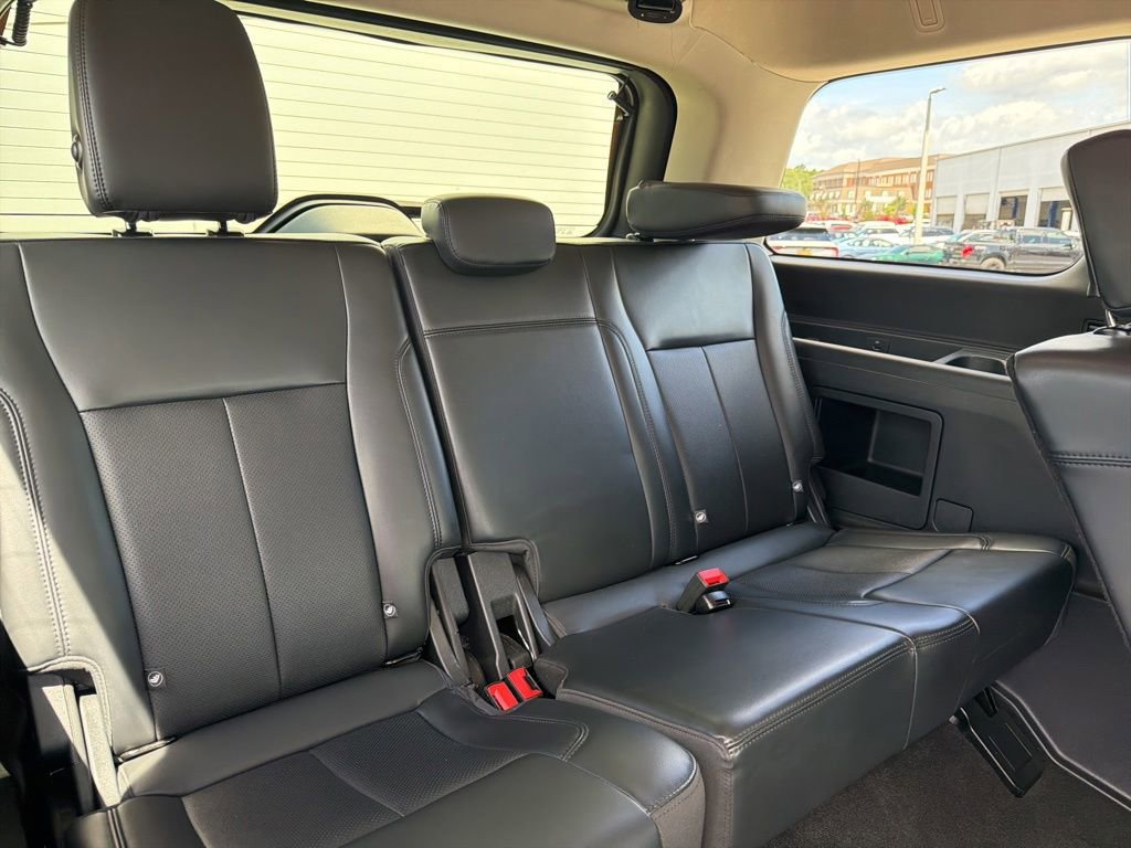 Certified 2024 Ford Expedition XLT RWD image 18