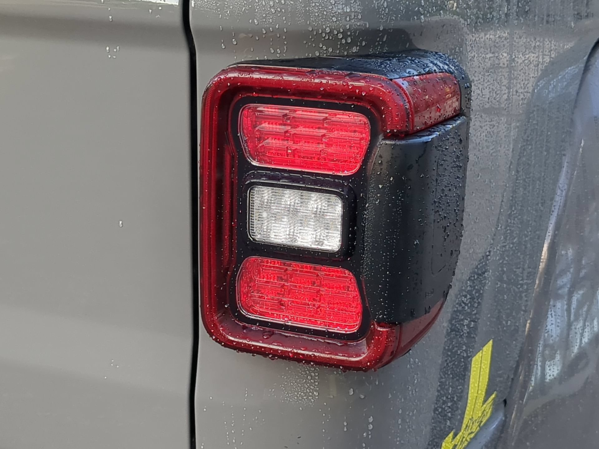 Used 2022 Jeep Gladiator Overland AWD/4WD image 45