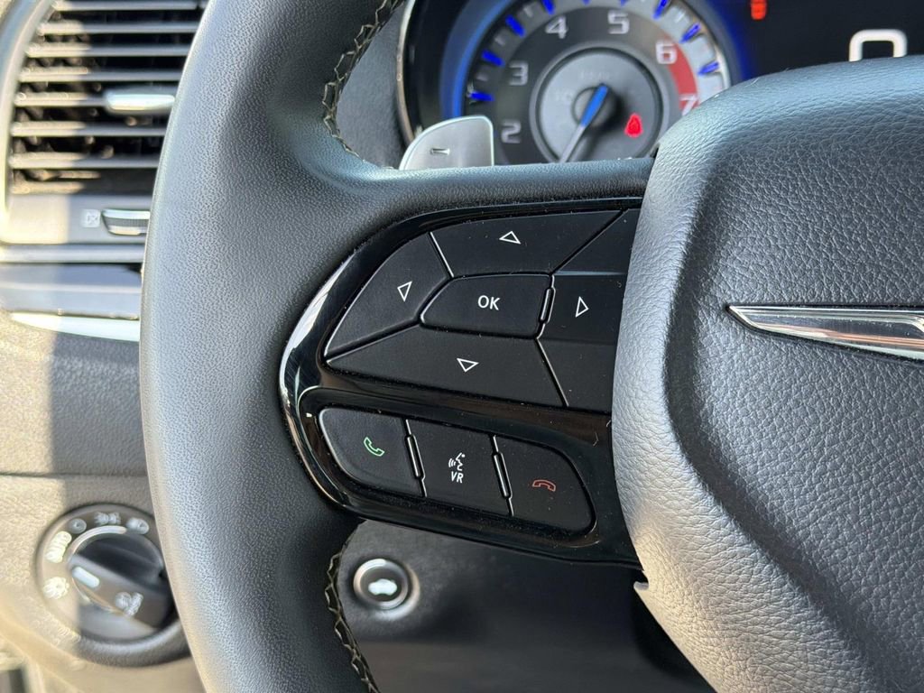 Used 2022 Chrysler 300 S image 10