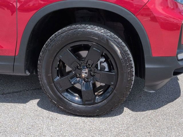 Used 2025 Honda Ridgeline Black Edition image 11
