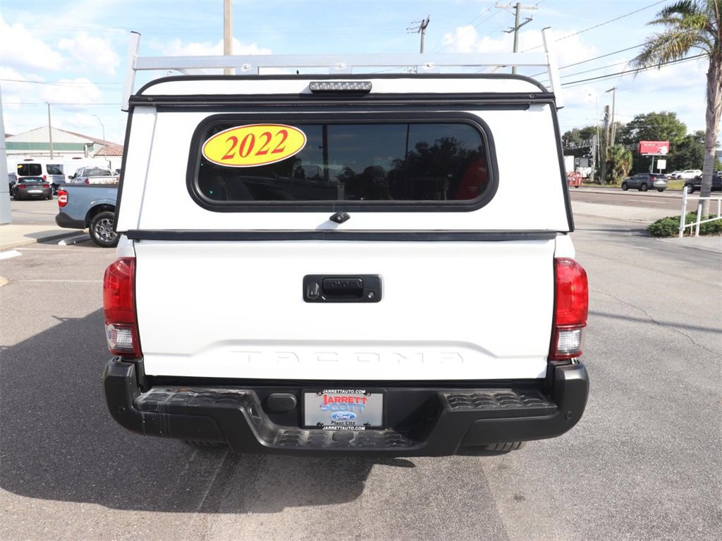 Used 2022 Toyota Tacoma SR image 5