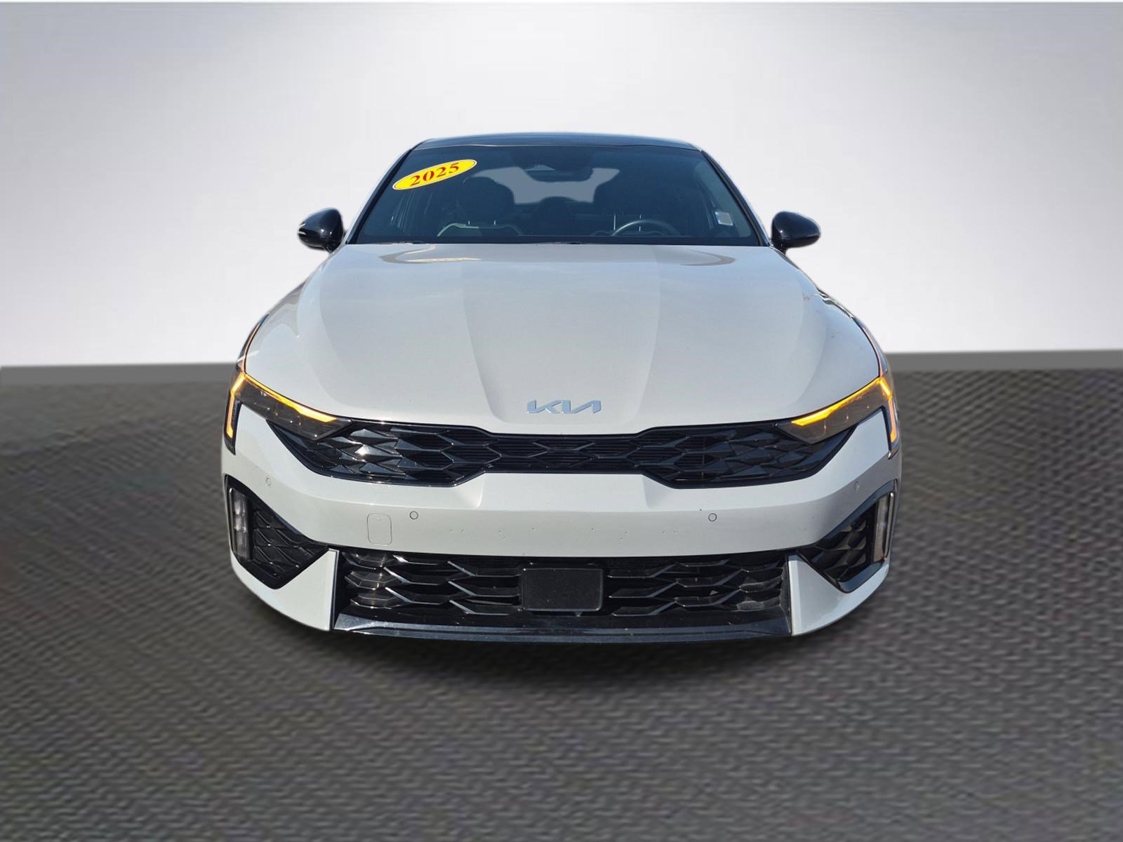 Used 2025 Kia K5 GT-Line w/ GT-Line Premium Package FWD image 3