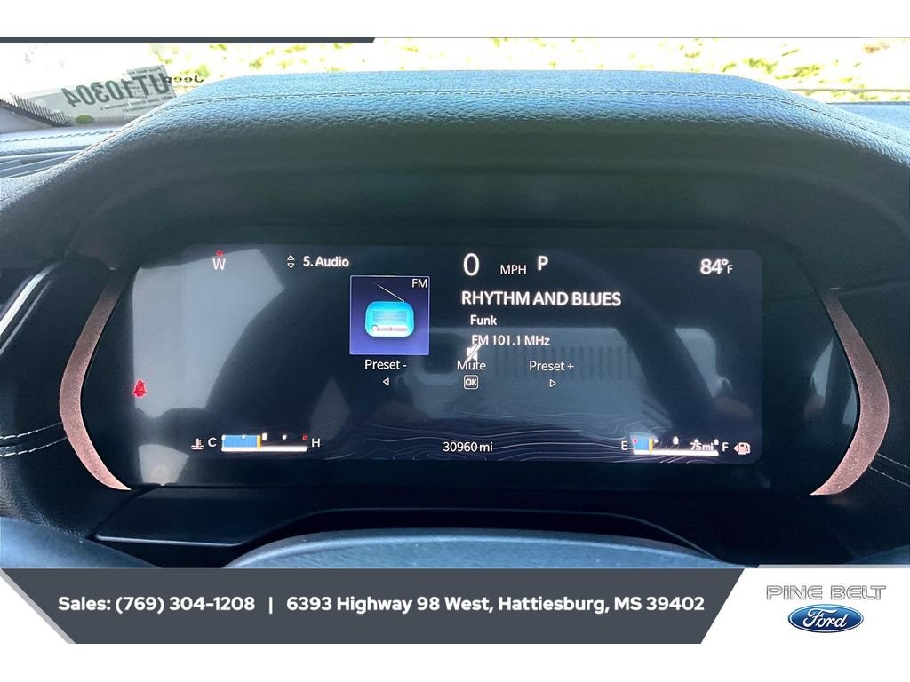 Used 2025 Jeep Grand Cherokee L Limited w/ Luxury Tech Group II RWD image 14
