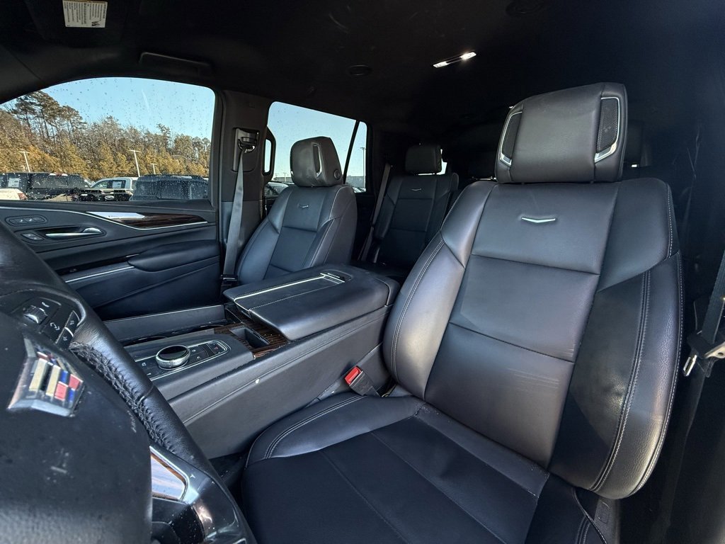 Used 2022 Cadillac Escalade Luxury image 21