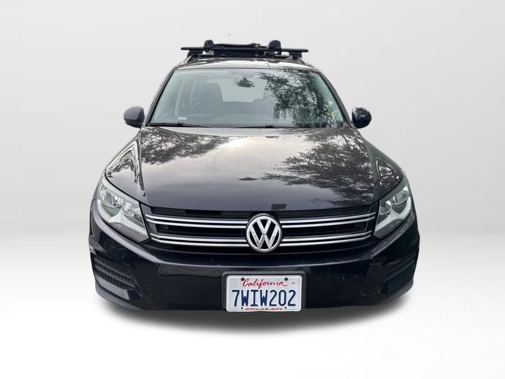 Used 2017 Volkswagen Tiguan S image 6