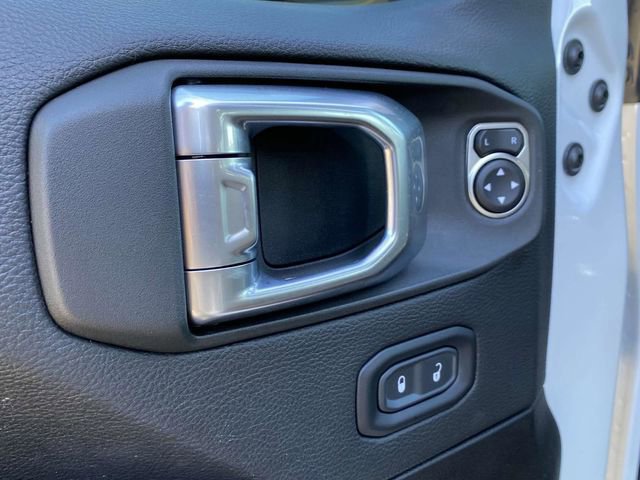 Used 2023 Jeep Wrangler Sahara w/ Cold Weather Group image 19