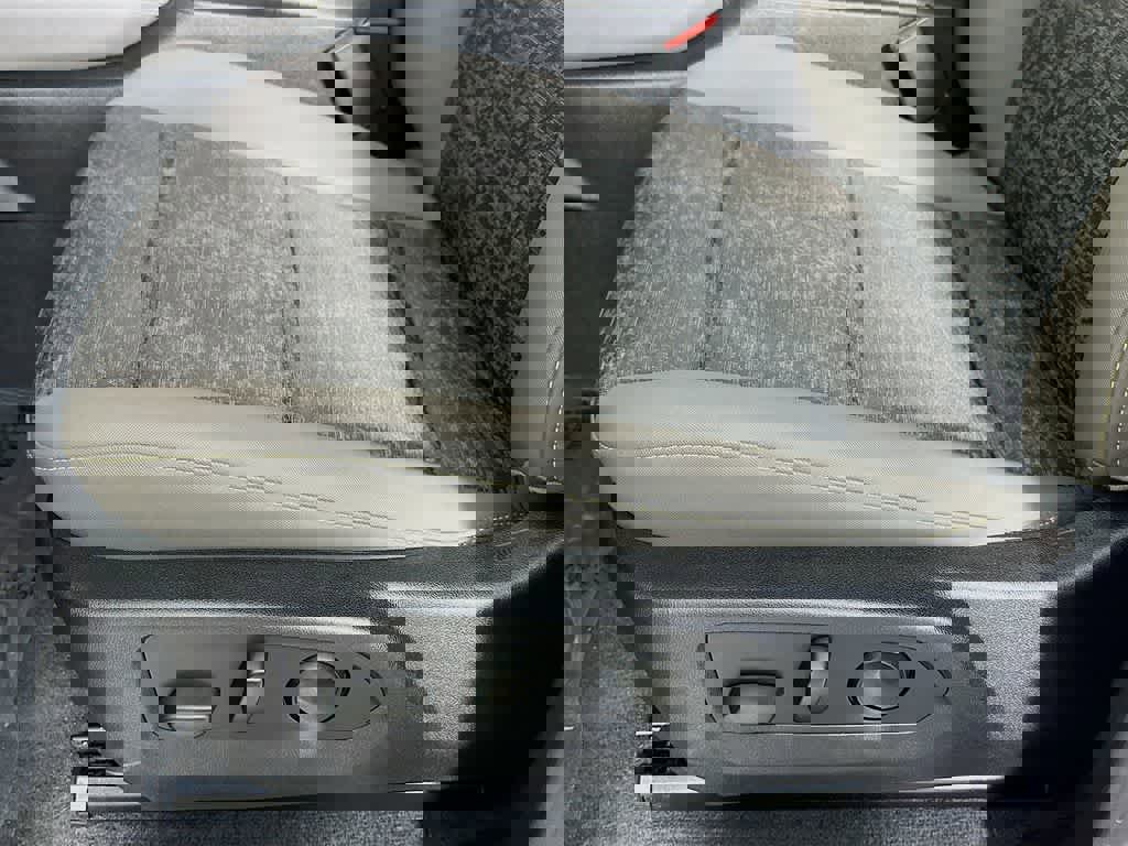 Used 2023 Chevrolet Colorado ZR2 image 29