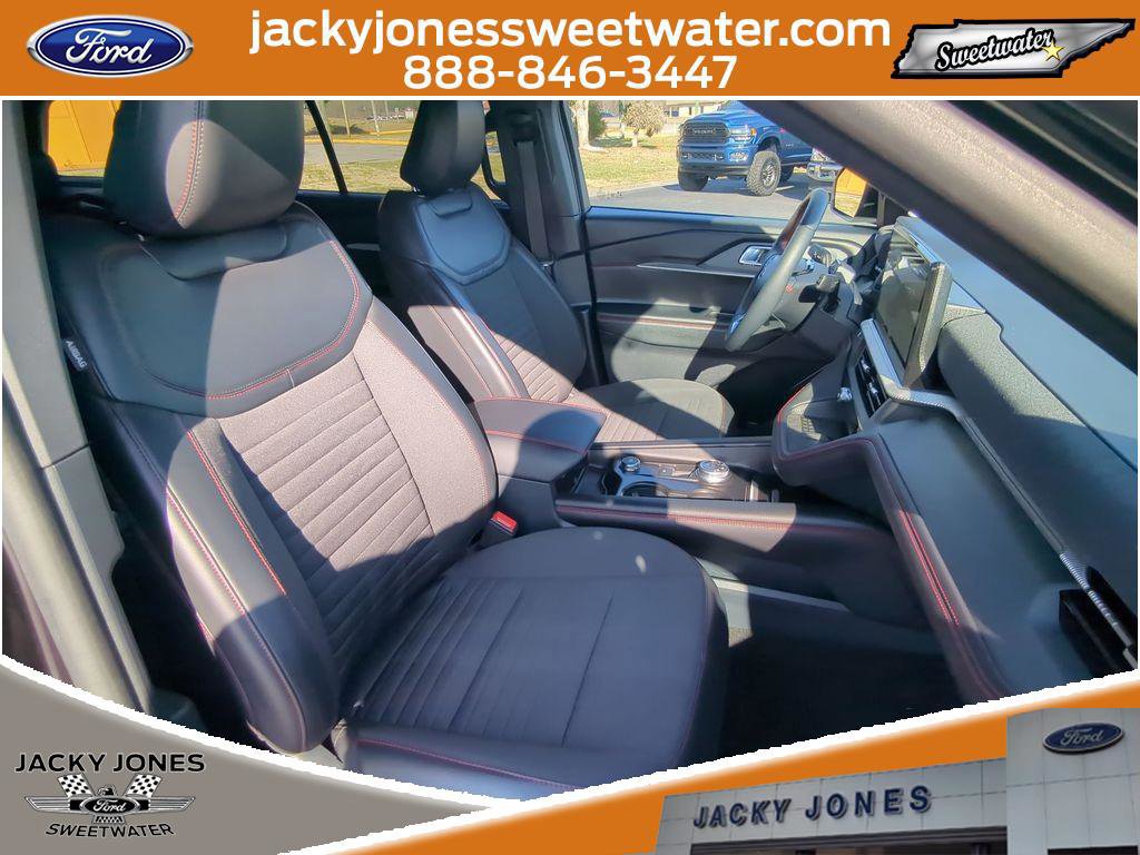 Certified 2025 Ford Explorer ST-Line w/ Premium Package image 30