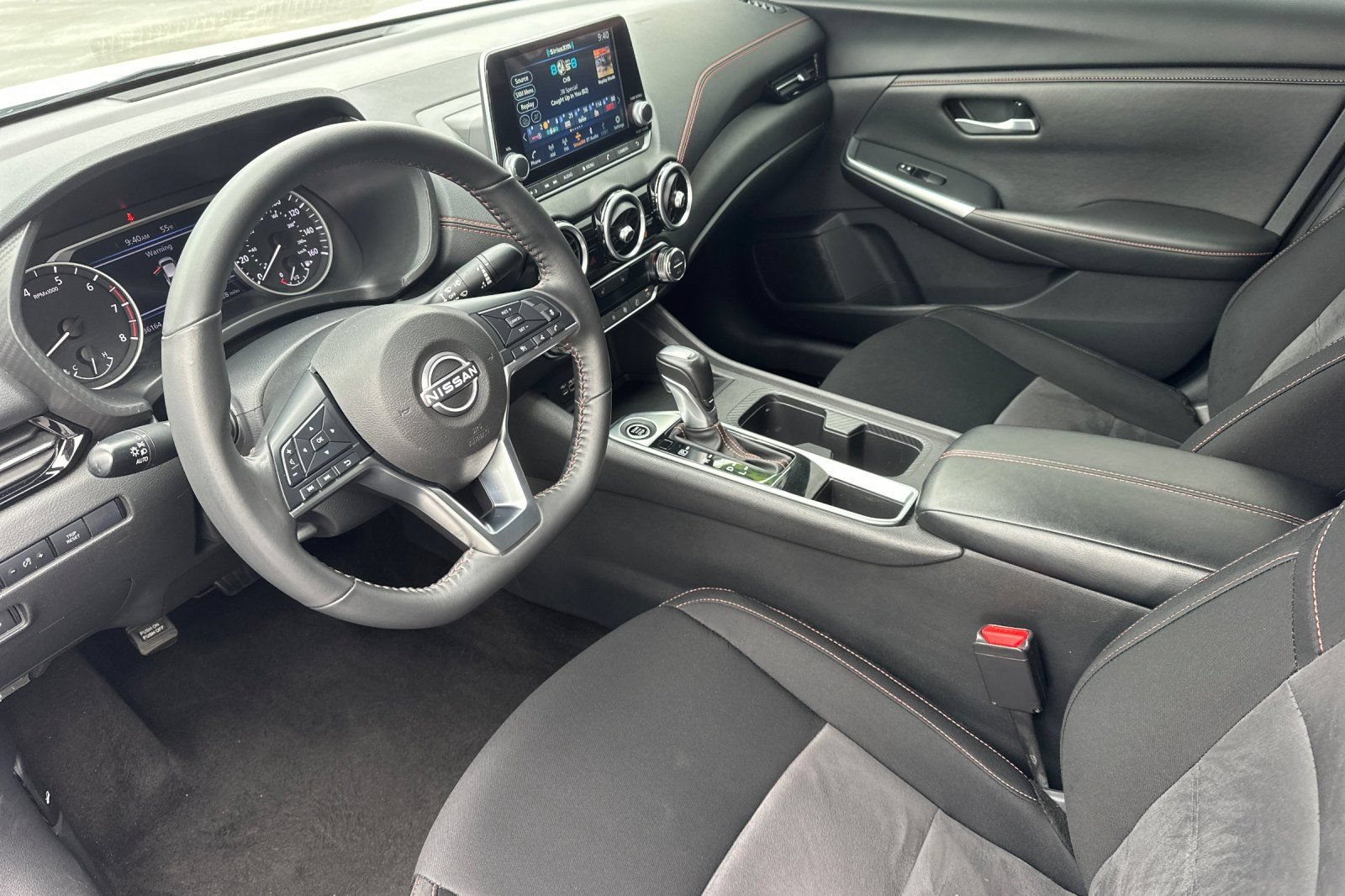 Used 2024 Nissan Sentra SR w/ Lighting Package FWD image 12