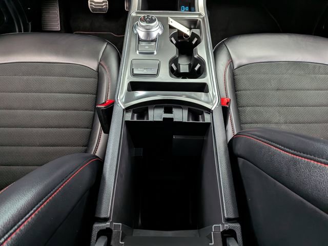 Certified 2024 Ford Edge ST-Line w/ Class II Trailer Tow Package AWD/4WD image 31