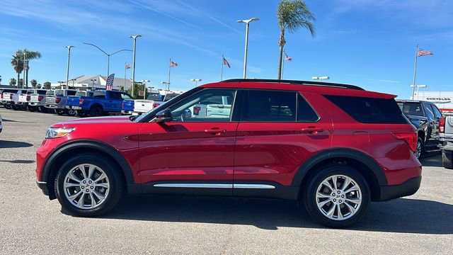 Certified 2024 Ford Explorer XLT w/ Equipment Group 202A image 7