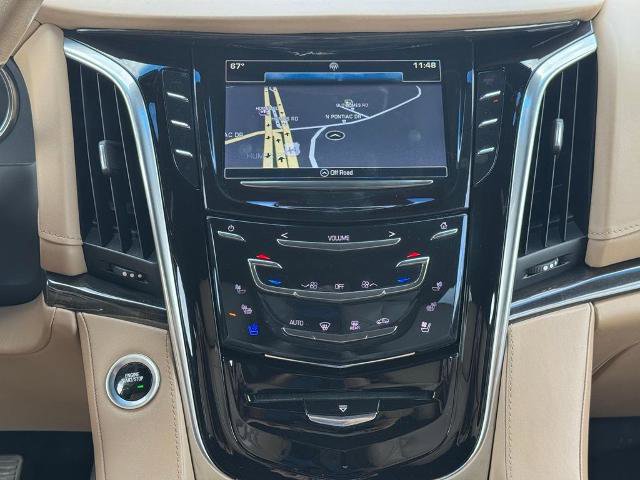 Used 2019 Cadillac Escalade ESV Platinum AWD/4WD image 16