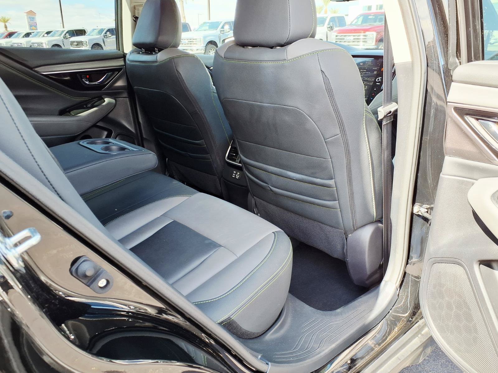 Used 2025 Subaru Outback Onyx Edition AWD/4WD image 12