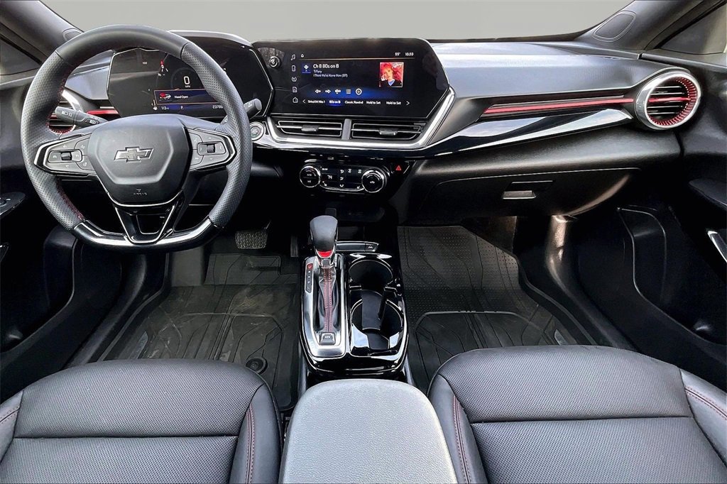 Used 2024 Chevrolet Trax RS w/ Driver Confidence Package image 16