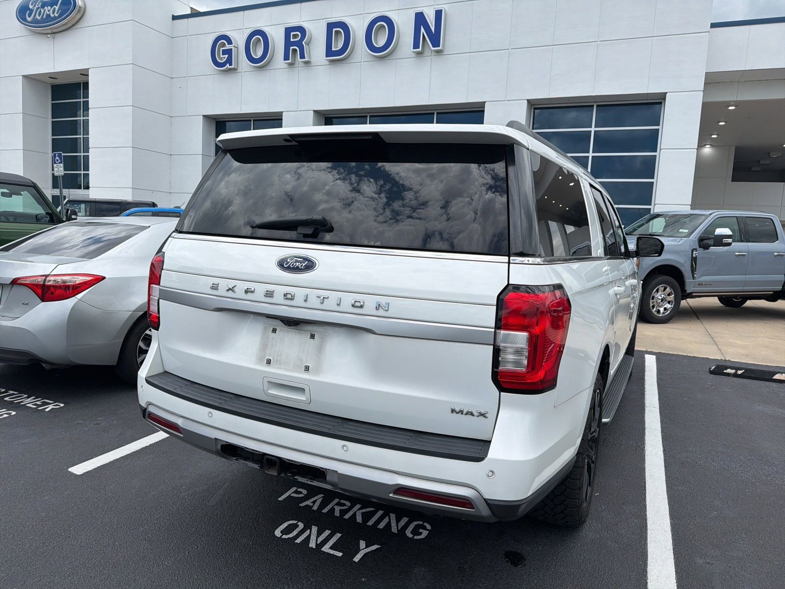 Certified 2022 Ford Expedition Max XLT RWD image 9
