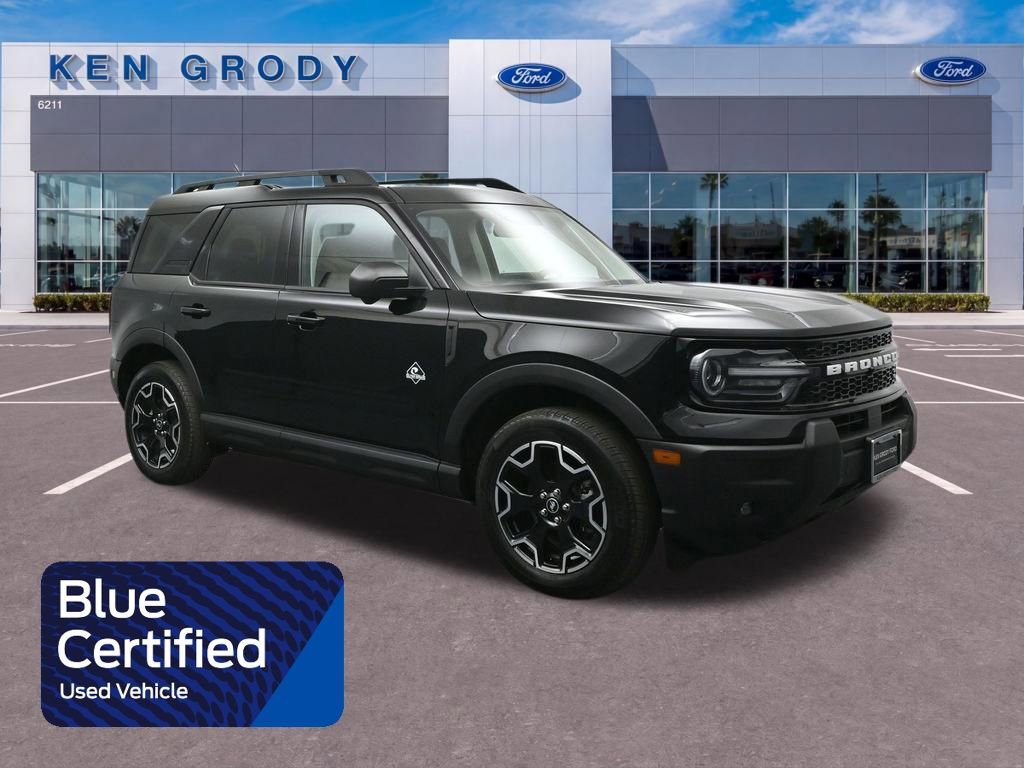 Certified 2025 Ford Bronco Sport Outer Banks w/ Outer Banks Tech Package+ AWD/4WD image 1