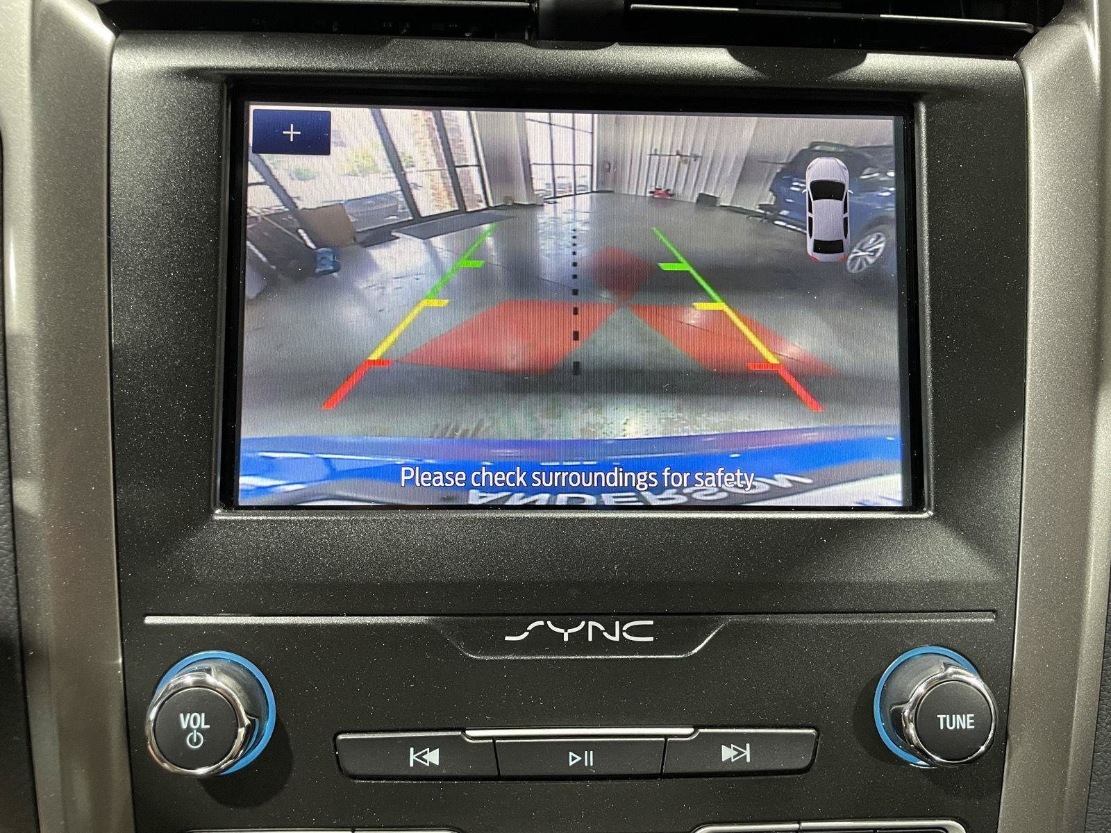 Certified 2020 Ford Fusion SE AWD/4WD image 32